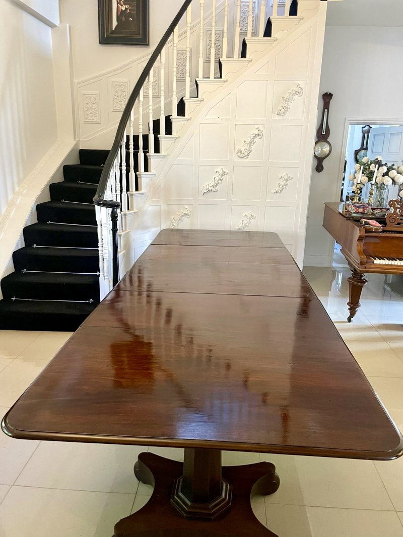 Outstanding Quality Antique William IV 16 Seater Mahogany Three Pedestal Dining Table